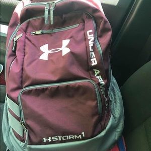 UNDER ARMOUR BACKPACK