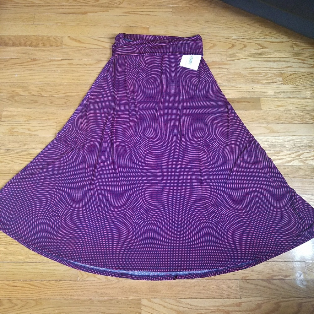NWT Geometric Medium Maxi