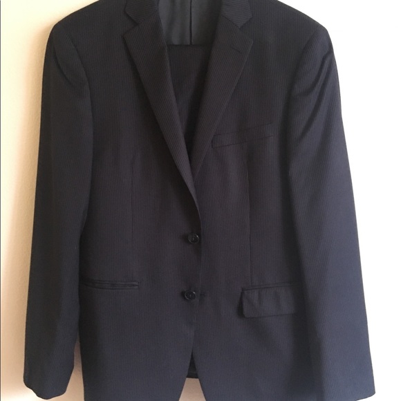 💯 Authentic Calvin Klein Man Suit!