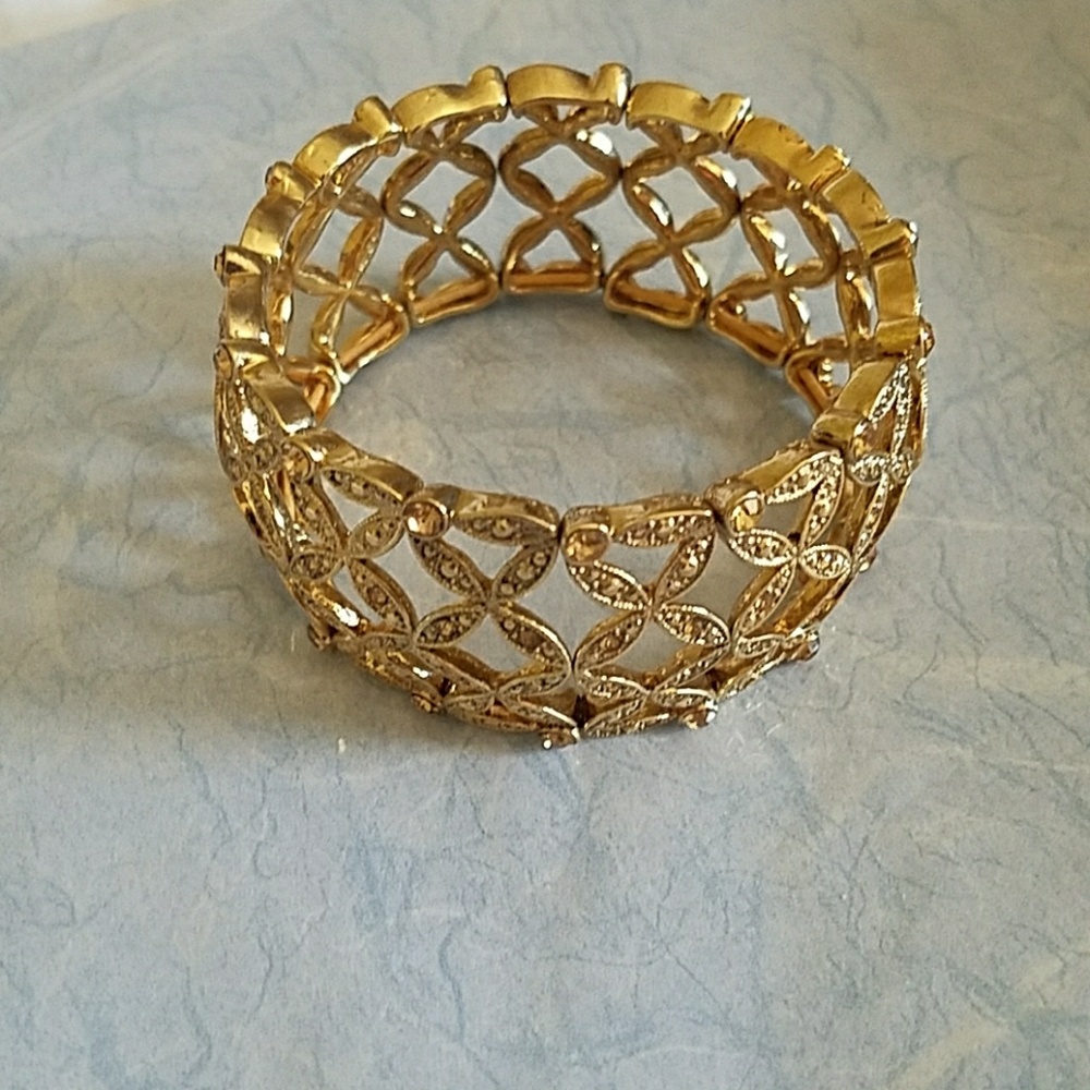 Gold Elastic Bracelet with yellow Zirconia