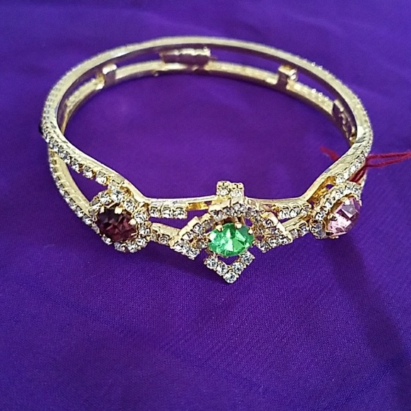 Jewelry - Bracelet with rhinestones  Size L