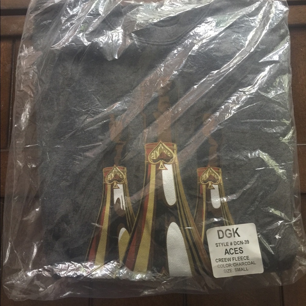 NIP New DGK Dirty Ghetto Kids Charcoal Aces Fleece