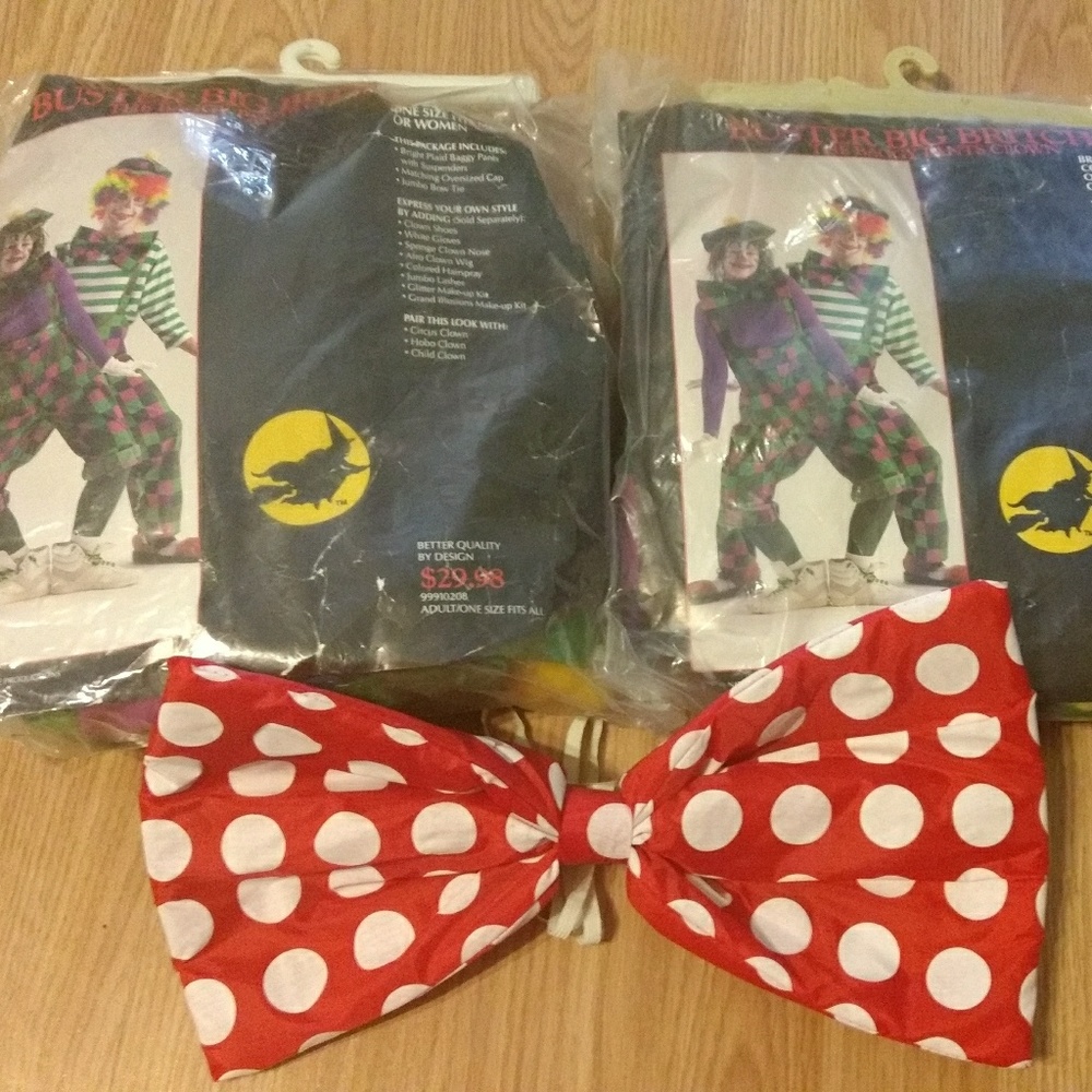 2 clown costumes + bow tie