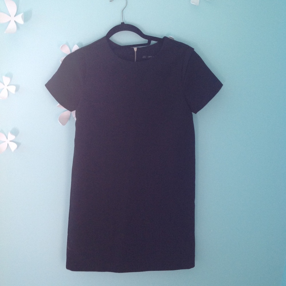 Basic black Zara dress
