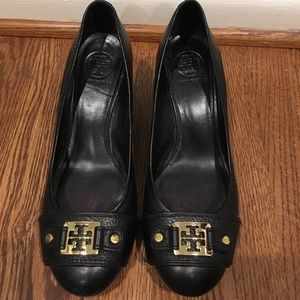 Tory Burch Classic Matte Black Round Toe Wedge