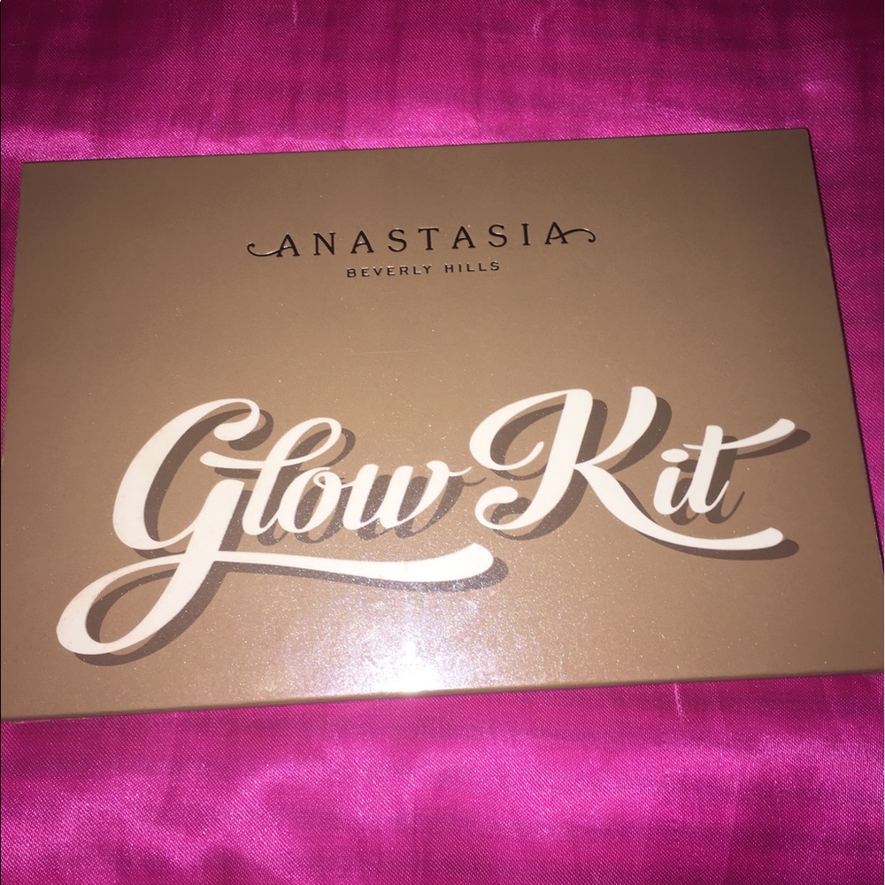 Anastasia Beverly Hills Glow Kit