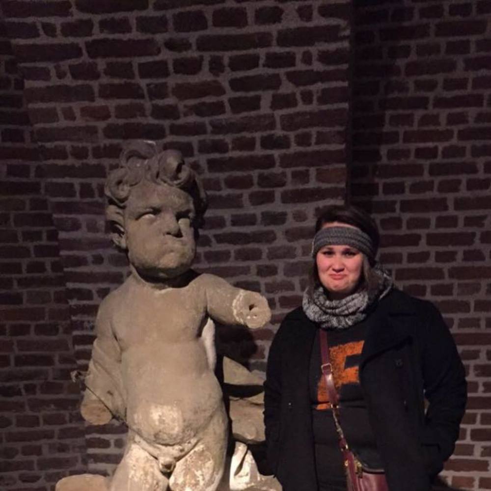 Meet your Posher, Becca