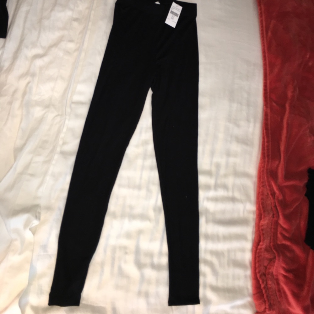 "Come Get It Bae Leggings" Size: XS (Never Worn)