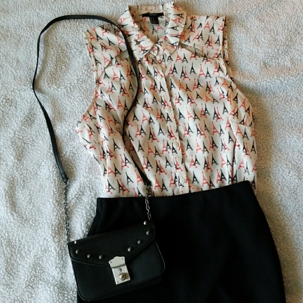 F21 Eiffel Tower top