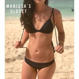 Triangl Navy Crochet Bikini Set