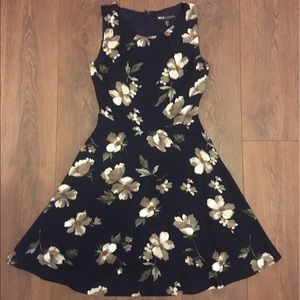 New Floral Day Dress US 2/4