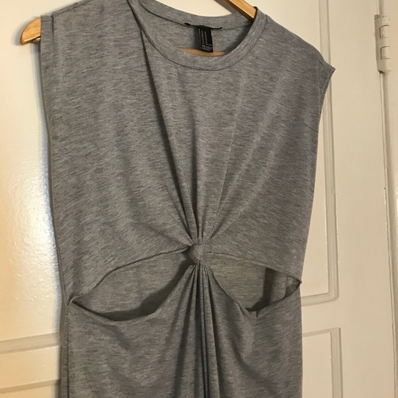 Grey front cut-out T-shirt dress - Picture 4 of 7