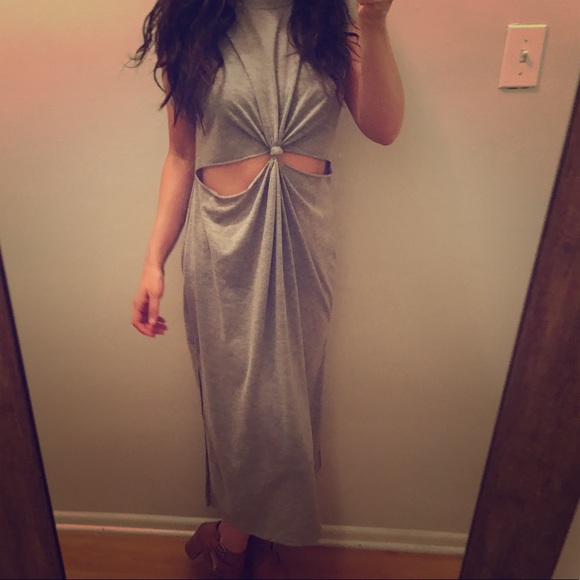 Grey front cut-out T-shirt dress - Picture 7 of 7