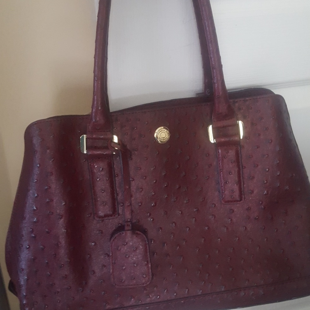 London fog pebble print leather purse