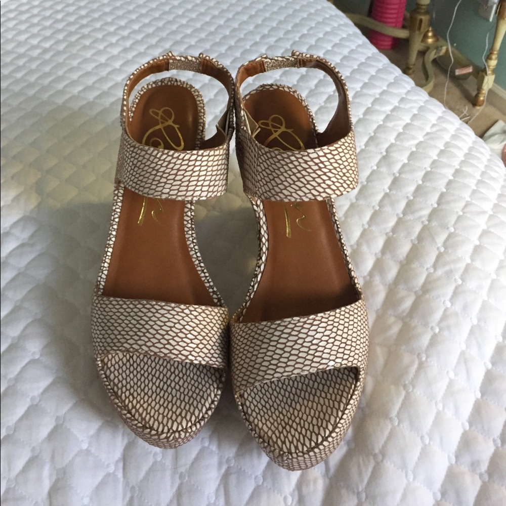 Rowen size 7.5 shoes