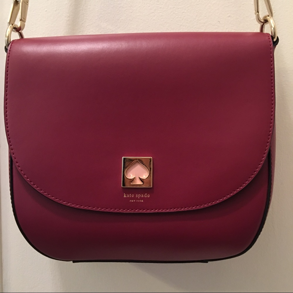 ‼️ SOLD ‼️ Kate Spade ♠️ Crossbody