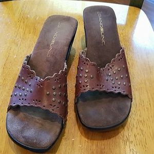 Women's brown leather Bandolino sandals