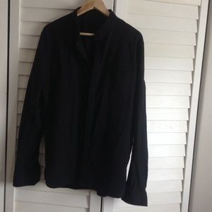 Lululemon Men's L black shirt