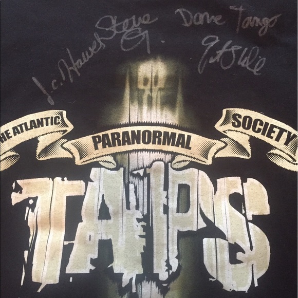Ghost Hunters T.A.P.S signed tee - Picture 2 of 3