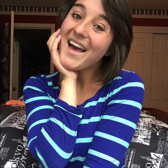 Meet your Posher, Emma - Picture 2 of 4