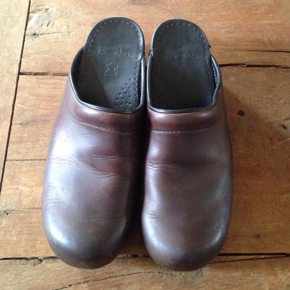 Brown leather Danskos