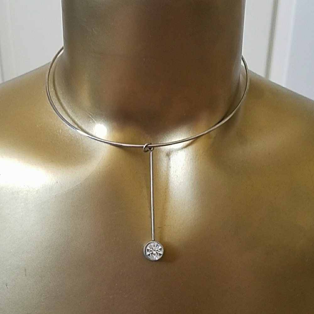 Choker Necklace with White Zirconia Pendant