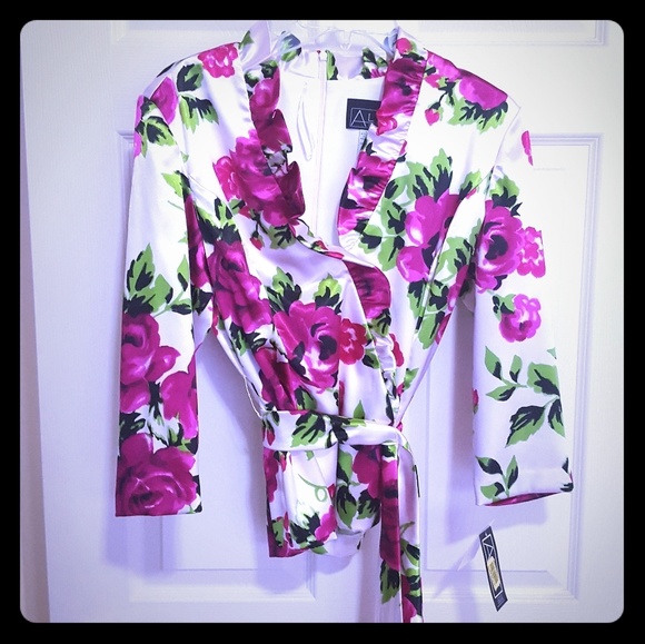 Blouse - Picture 1 of 1