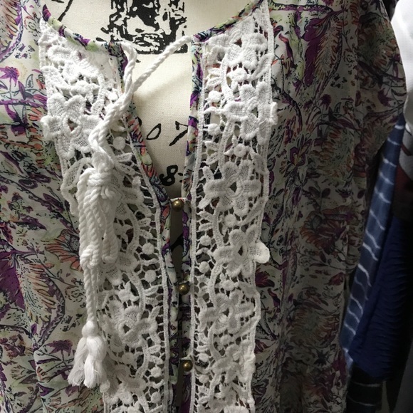 Daniel Rainn Printed Tunic Blouse (Plus Sized) - Picture 4 of 4
