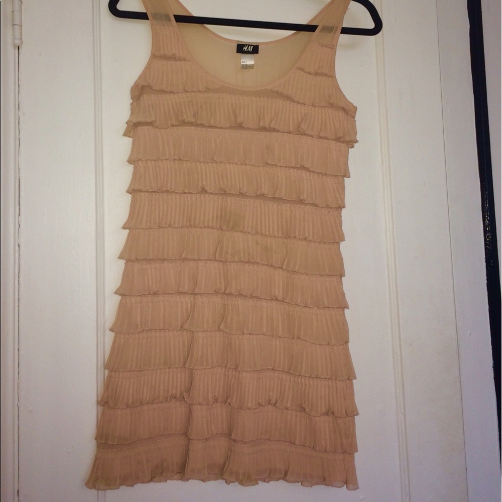 H&M pink-nude ruffle mini