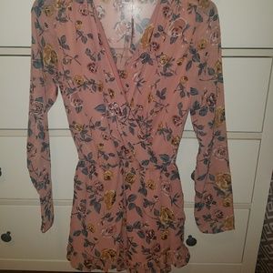 Flower print short romper. Perfect for summer!!
