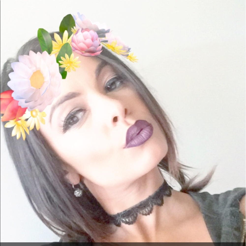 Meet your Posher, Cassandra