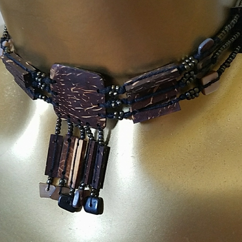 Wooden-look Choker Necklace