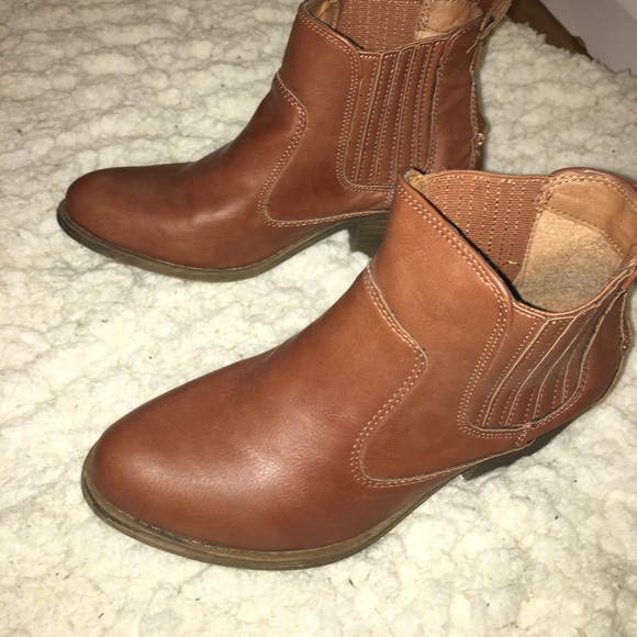 Forever 21 boot heals. - Picture 3 of 5