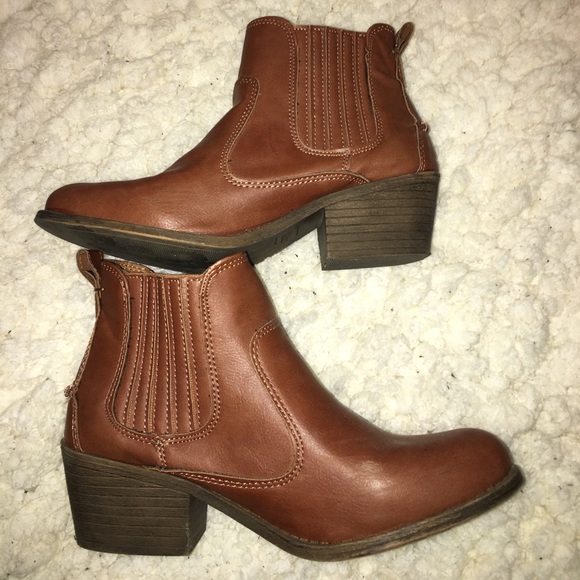 Forever 21 boot heals. - Picture 5 of 5