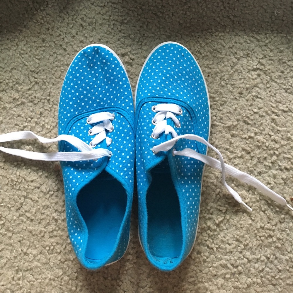 bright blue with white polka dot shoes
