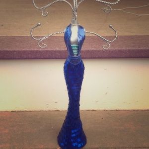 Dress shaped jewelry rack