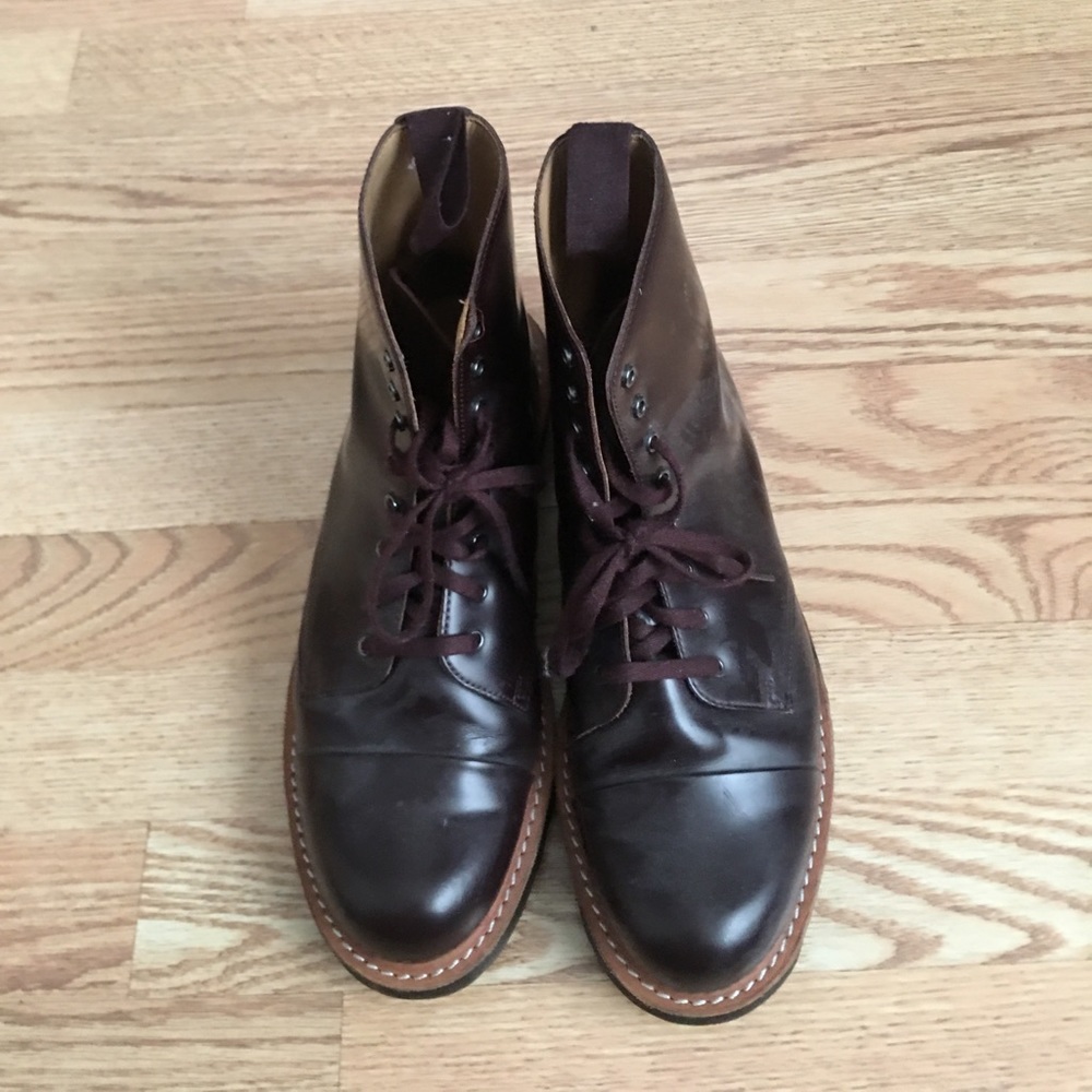 Dr martens original leather boots.