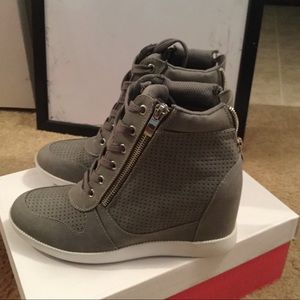 Just Fab Wedge tennis shoes brand new !