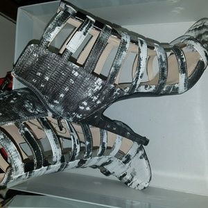 Jessica Simpson heels