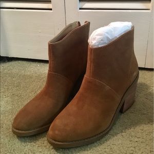 Steve Madden chestnut booties
