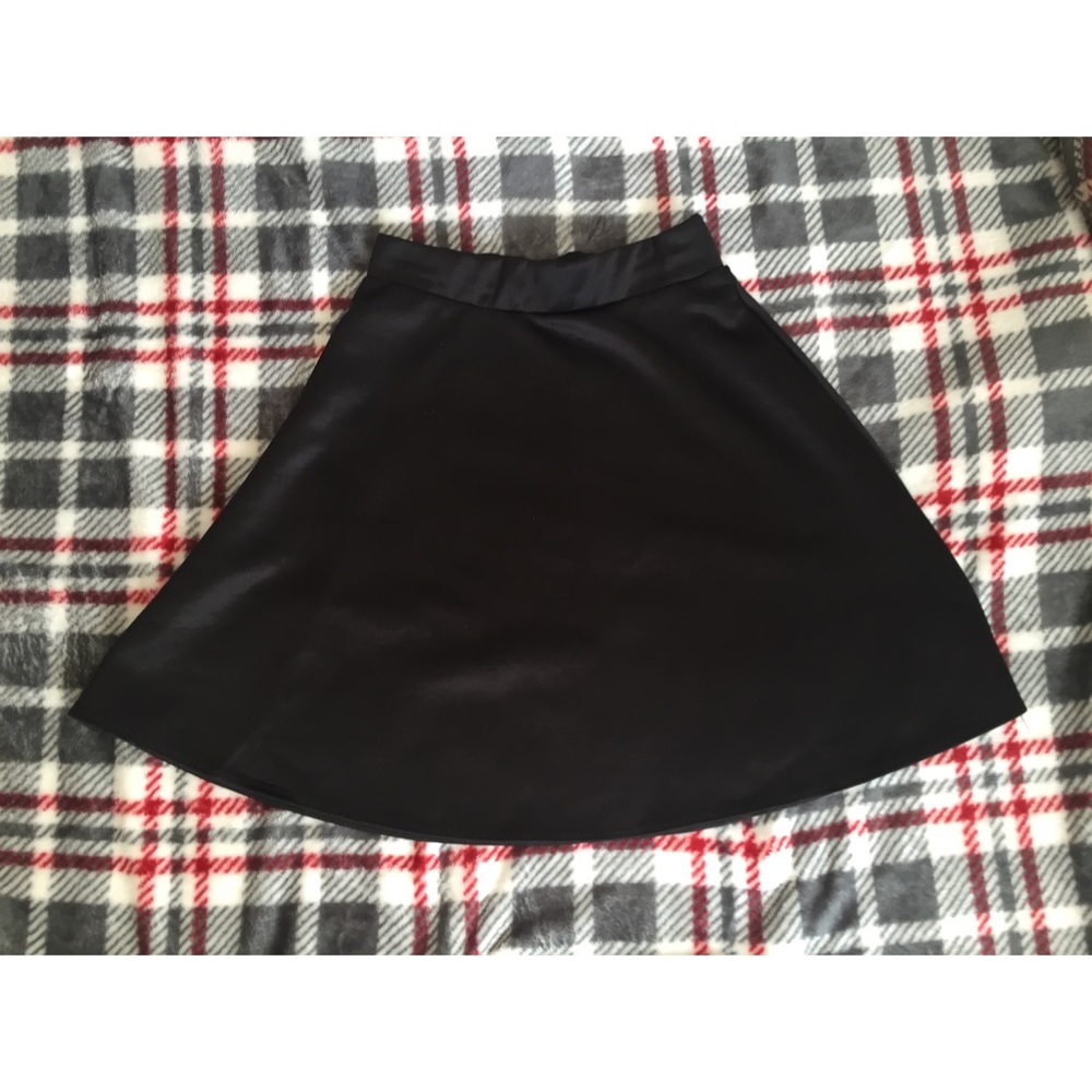 Skater skirt.