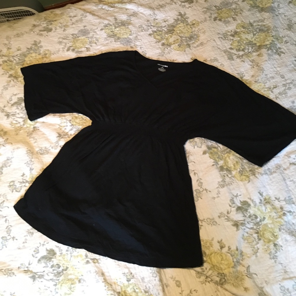 XL maternity shirt