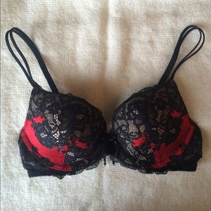 Victoria’s Secret Lace Push-up Bra