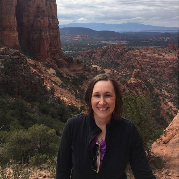 Meet your Posher, Laura - Picture 1 of 1