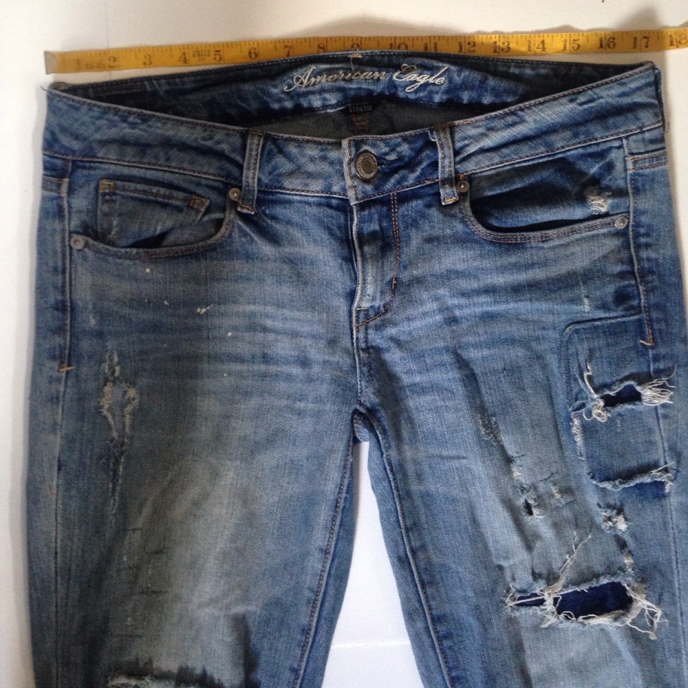 American Eagle Distressed Skinny Size 6 Jeans