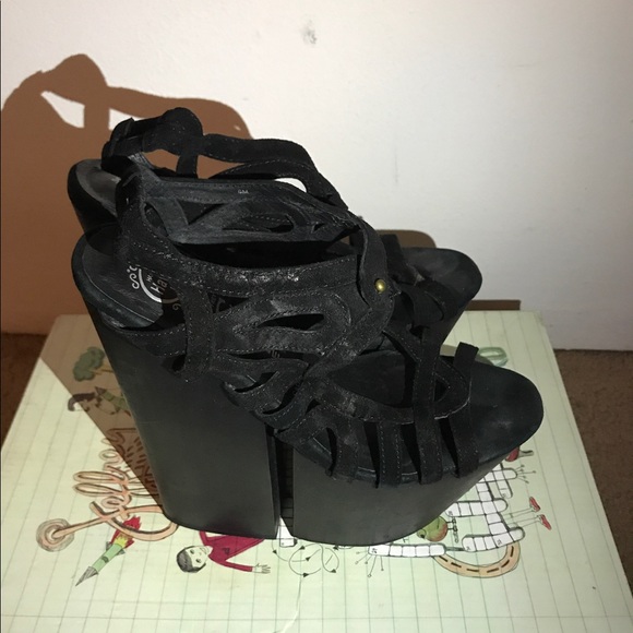 JEFFREY CAMPBELL HAVANA LAST FOLLIE SANDAL - Picture 3 of 4