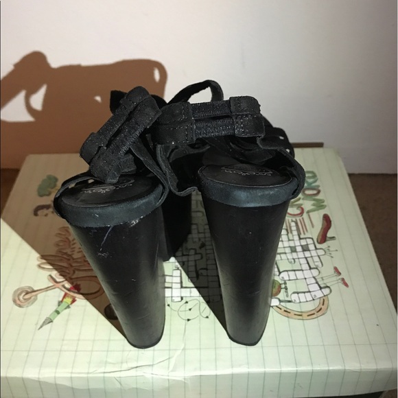 JEFFREY CAMPBELL HAVANA LAST FOLLIE SANDAL - Picture 4 of 4