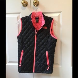 girls northface vest