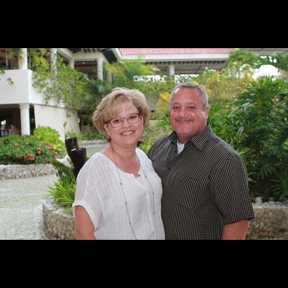 Meet your Posher, Cindy - Picture 1 of 1