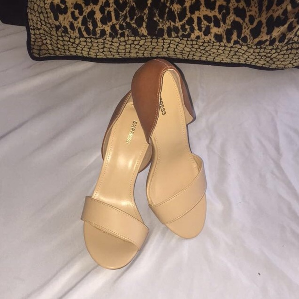 💫Beige Heeled Sandal 👡 - Picture 2 of 4